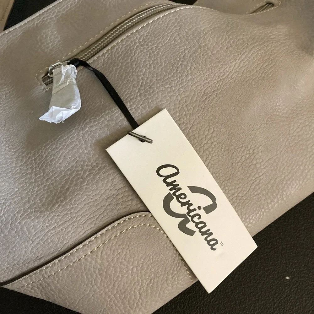 New Americana Purse Beige Pebbled Faux Leather‎ Handbag Pockets Shoulder Strap